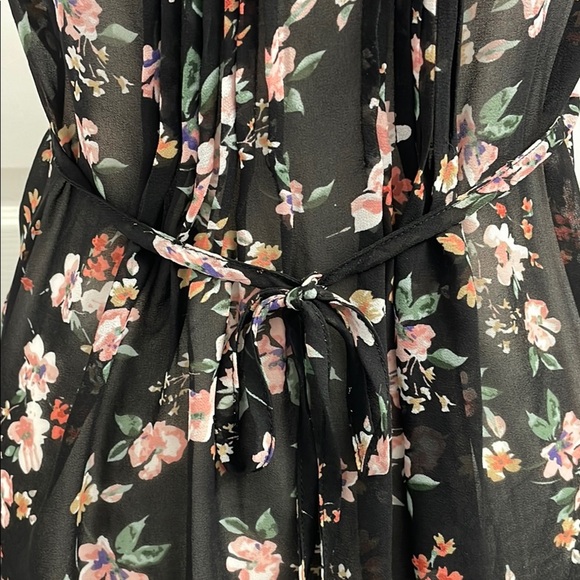 Point Zero Black Pink Floral Button Down Pleated Font & Back Tie at Back Size M - Picture 10 of 11